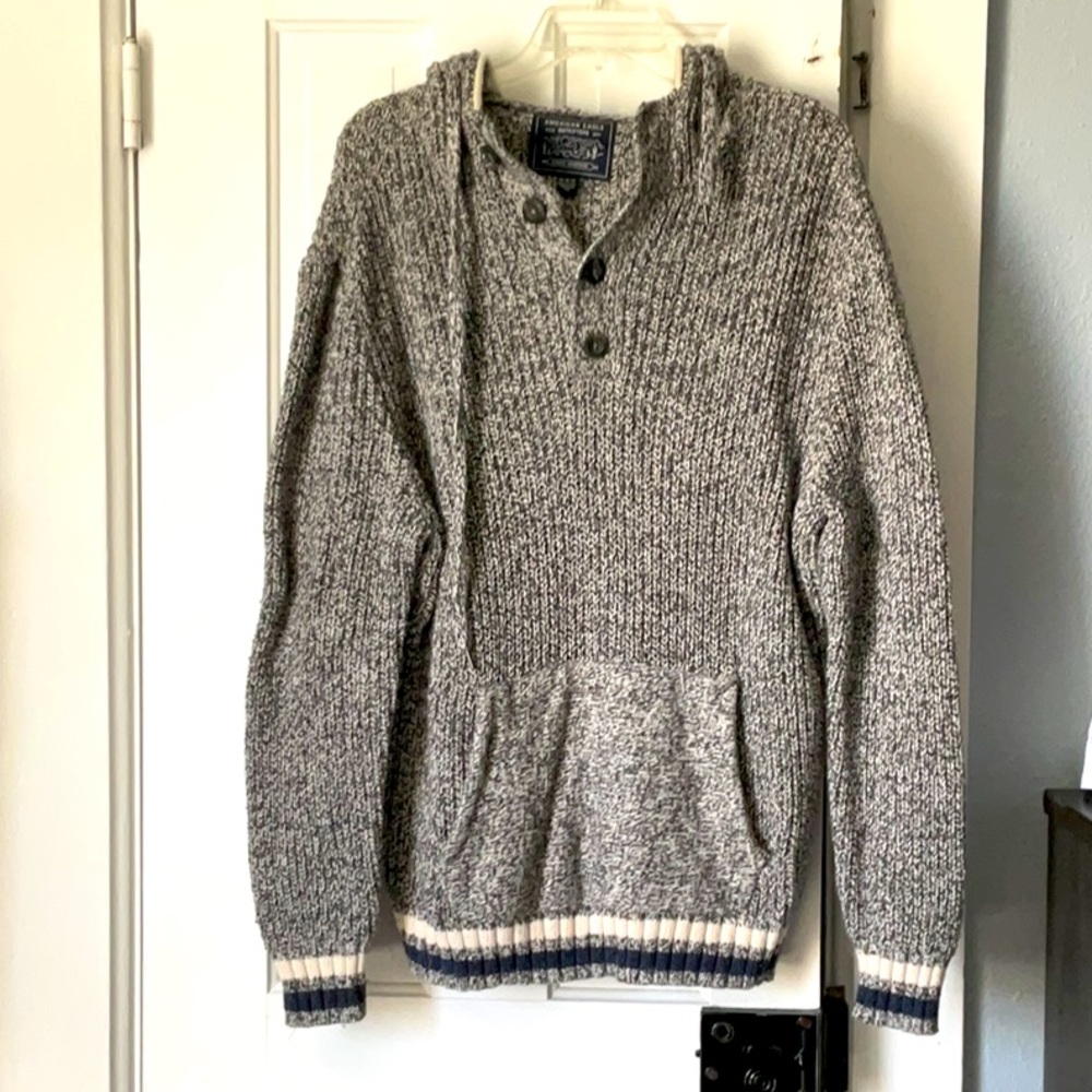 American eagle sweater